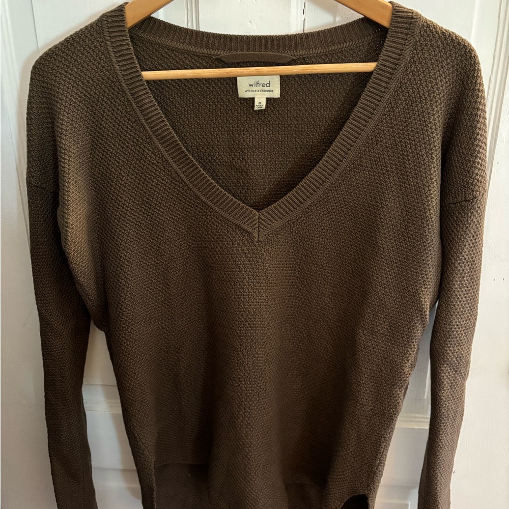 Wilfred Brown V-Neck Sweater for Women